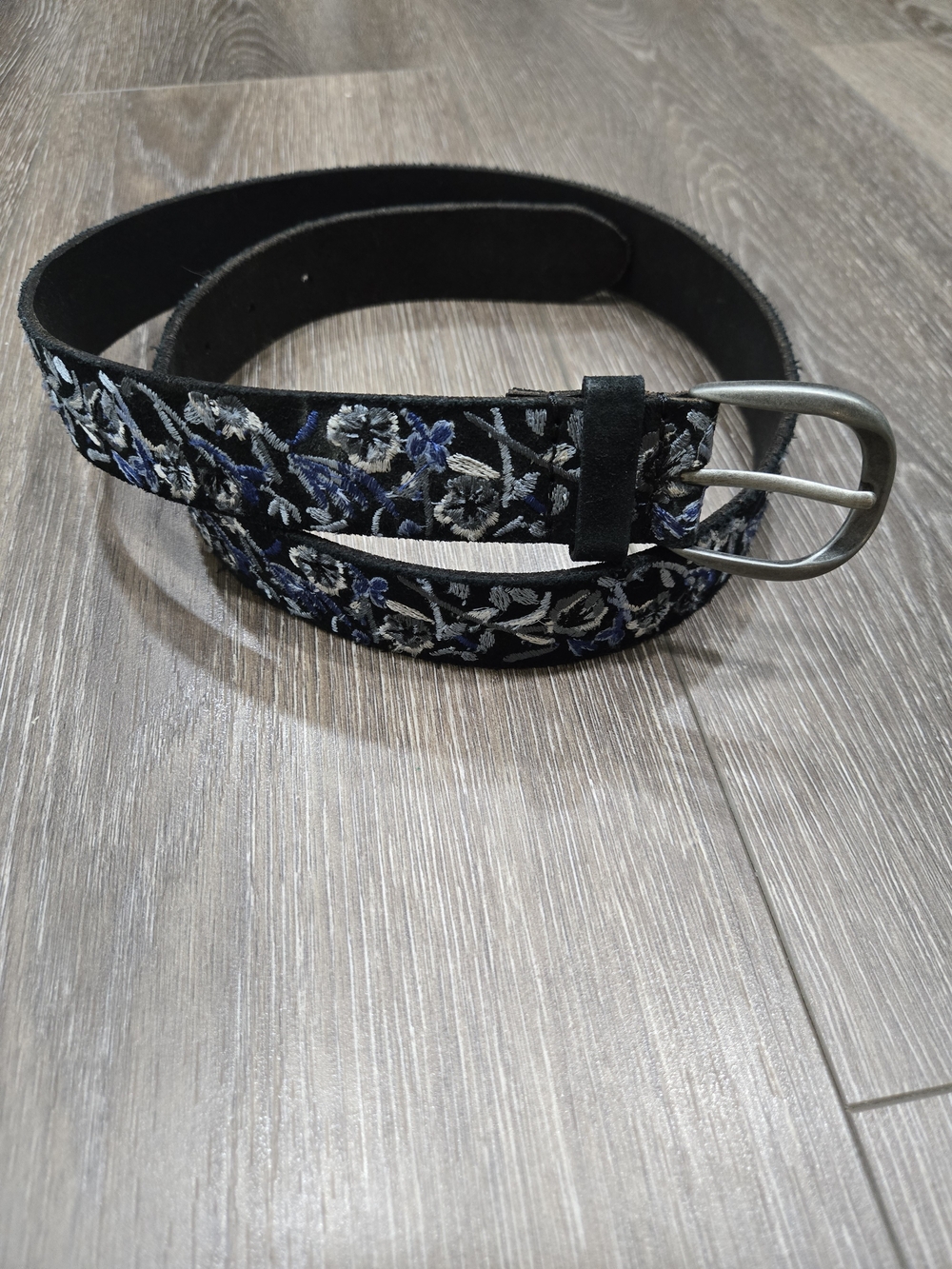 Lucky Brand Black Suede Floral Embroidered Belt with Blue and Gray Accents